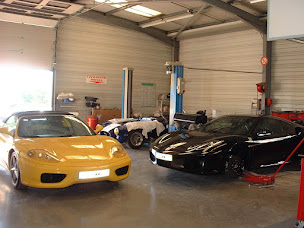 Photo n°5 de Carrosserie COVIGLIO Toulouse à Toulouse (Atelier de réparation pour motos)