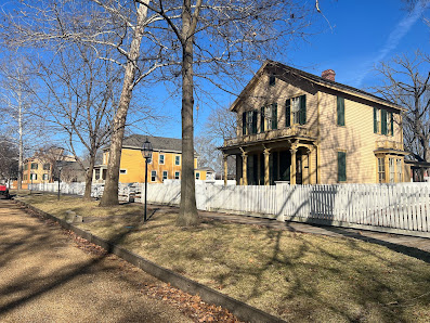 Lincoln Presidential Foundation 520 S 8th St, Springfield, IL 62703, United States