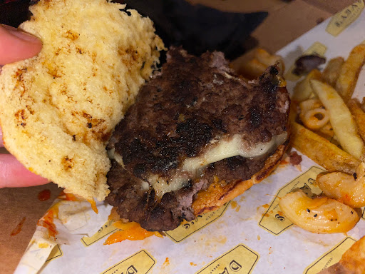 Davey’s Breakfast and Sandwiches - Thumbnail