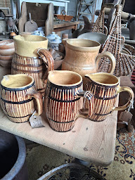 Photo n°7 de Cider Barn Brocante Sheryl Mills EI à mayenne (Magasin d'antiquités)