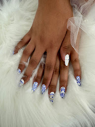 Photo n°5 de Allyss'ongle à Bram (Salon de manucure)