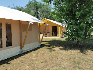 Photo n°11 de Camping Viarhôna - Le val d'amby - ouvert du 10.04 au 30.09 à Hières-sur-Amby (Lodge)