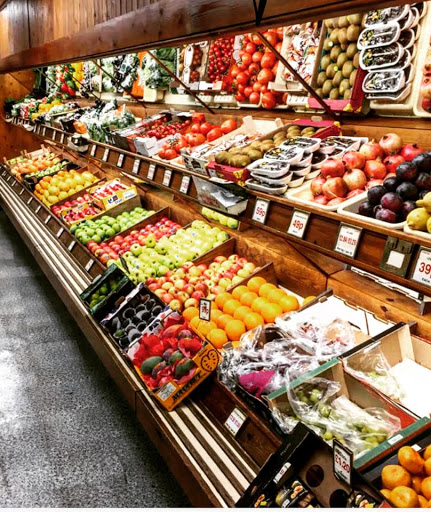 Smiths Fruit Store - Visual
