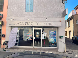Photo n°1 de positif coiffure à Vauvert (Salon de coiffure)