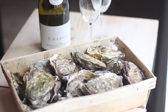 Brut. - Wines & Oysters