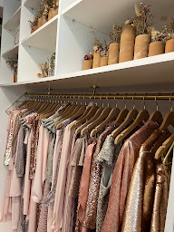 Photo n°2 de Maison Guillemette - Paris 9 à Paris (Boutique d'articles de mode)