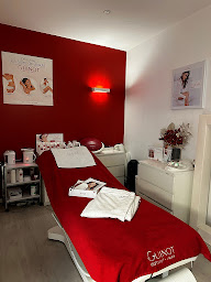 Photo n°13 de Institut Esthética Malvrine à Nogent-sur-Seine (Service d'épilation à la cire)