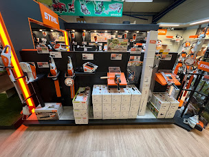 Photo n°24 de Tardy Motoculture à Châteaubernard (Atelier de réparation de tracteurs)