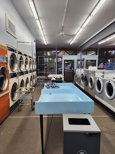 Bev’s Coin Laundry - Thumbnail