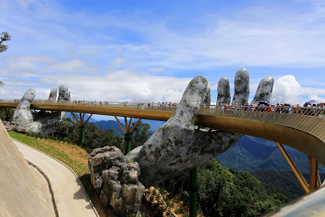 Cầu Vàng - Bà Nà Hills