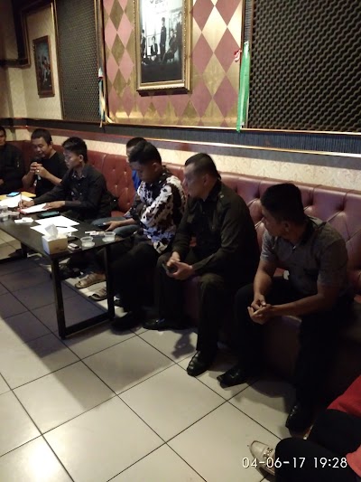 Photos of De'Mambo Family Karaoke