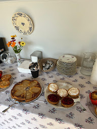 Photo n°16 de Crêperie « L'Orangerie » du Château de Boutemont à Ouilly-le-Vicomte (Salon de thé)