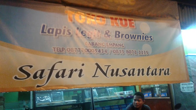 Toko Kue Safari Nusantara, Author: GONDEZ 3