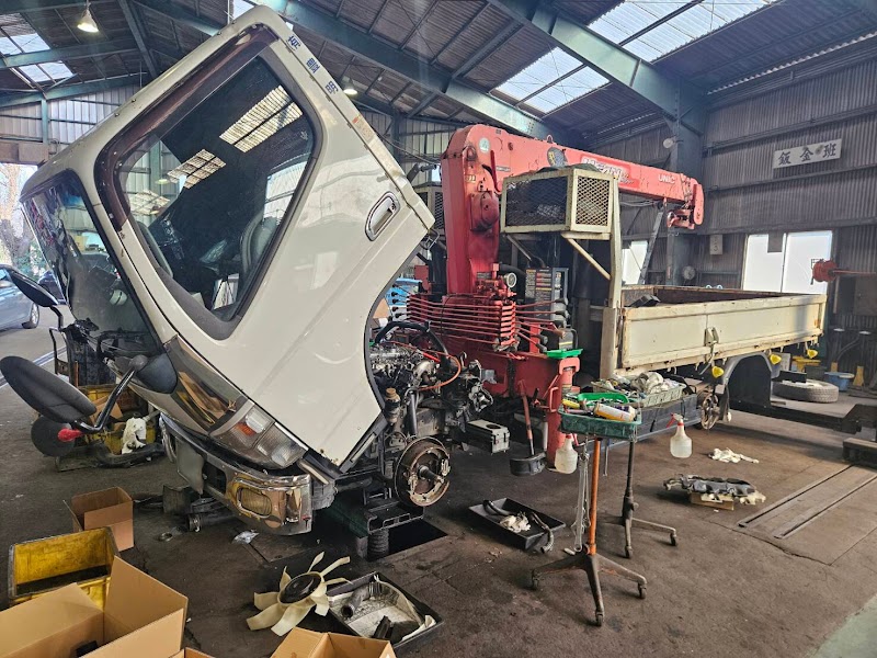 （有）吉川自動車工業