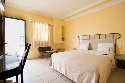 HOTEL PLAZA BANDERA - Thumbnail