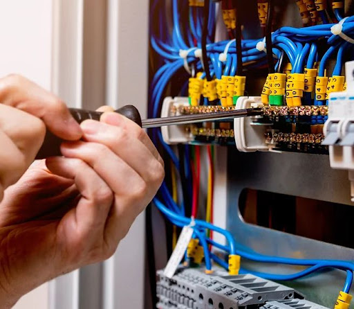 Arte Elétrica e Instalação