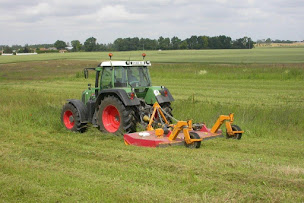 Photo n°15 de VERHAEGHE à Bavinchove (Atelier de réparation de tracteurs)