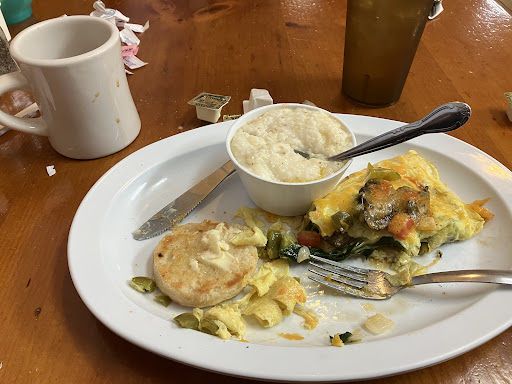 MISSION KITCHEN - Visual
