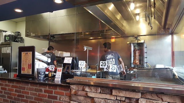 Los Tacos