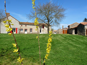 Photo n°7 de Chez Grand-Mère à Saint-Aubin-du-Plain (Gîte)