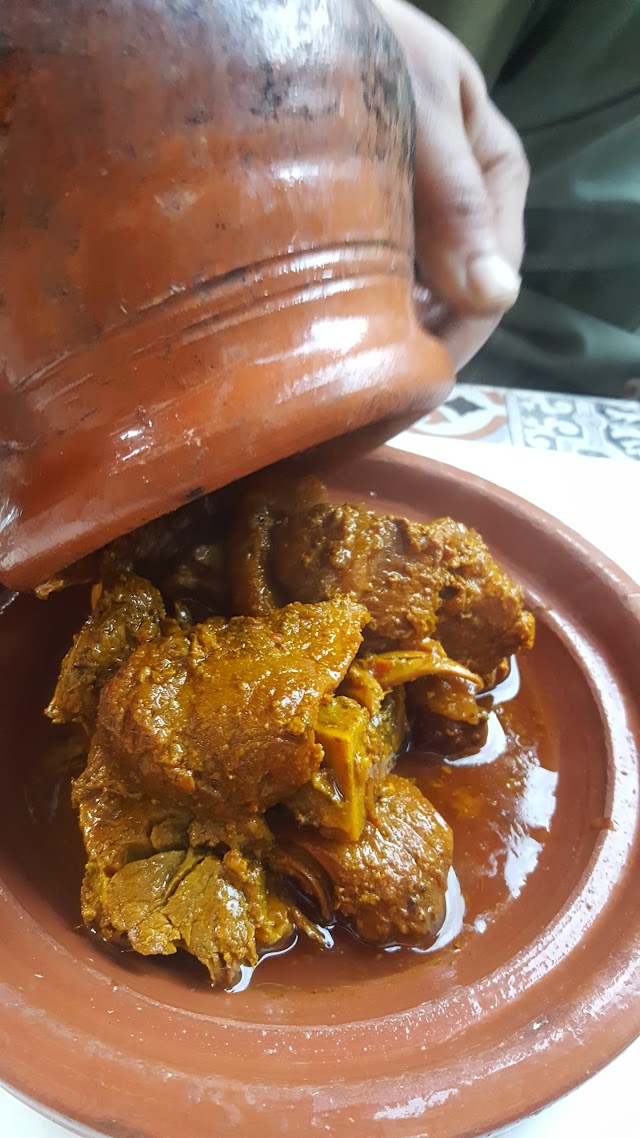 Chez Lamine Hadj Mustapha, Tanjia and Machoui
