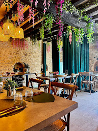 Photo n°1 de Crêperie Au Jardin à Houdan (Restaurant)