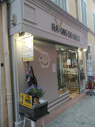 Photo n°14 de Rayons de Miels à Sanary-sur-Mer (Boutique de sacs à main)