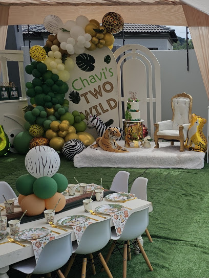 Dinny's Cakes & Diragalo Events