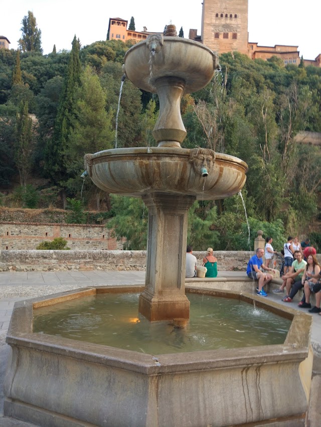 Fuente del Paseo de los Tristes