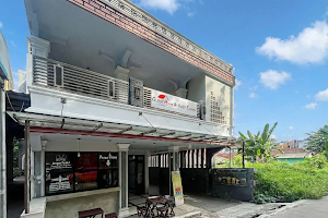 RedDoorz @ Mamiric Guest House Syariah image