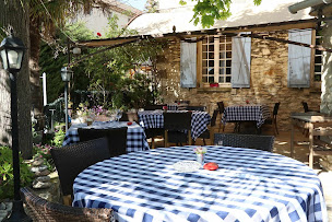Photo n°3 de Auberge de Tavel à Tavel (Restaurant)