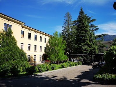 Istituto Tecnico Economico "Tambosi - Baptists"