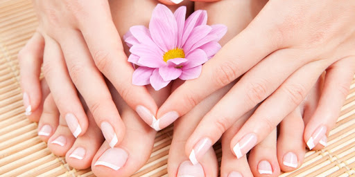 Emma’s Nails & Spa Rockport Tx Logo