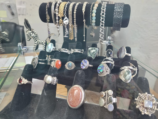 Gold Rush Jewelry and Coin - Thumbnail