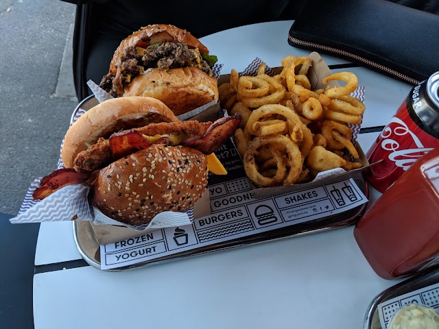 YOMG Mordialloc (Burgers)