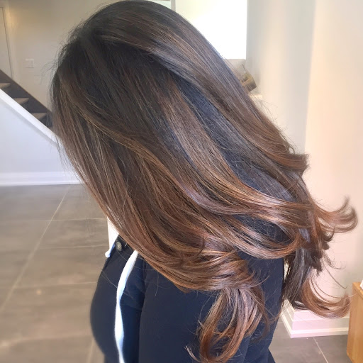 Level Salon - Visual
