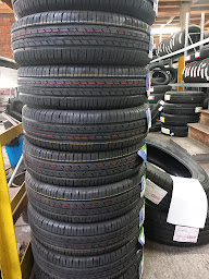 Photo n°6 de Pneus Baie de Seine à Le Havre (Service de réparation de pare-brise)