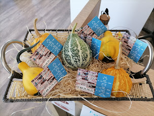 Photo n°3 de Aux Jo'lies Coiff' à Dombrot-le-Sec (Salon de coiffure)