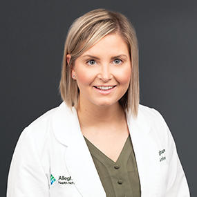 Alyssa M Meighan Crnp