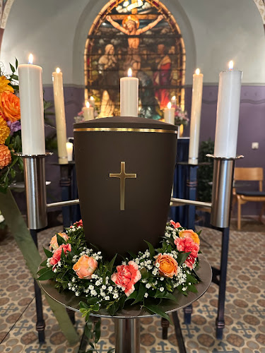 Bestattungsinstitut Pietät Jutta Unteutsch e.K. /Inh. K. Schumann