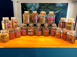 Photo n°19 de Les Chanvriers CBD - Lodeve à Lodève (Magasin de cannabis)