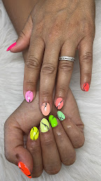 Photo n°4 de Nails Ambre à Serrières (Institut de beauté)