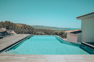 Photo n°27 de Piscines de France - Pisciniste Paris - Construction de piscine à Paris (Magasin de matériel pour piscines)