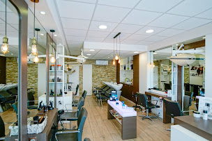 Photo n°1 de Caro Ligne Coiffure à Nantes (Salon de coiffure)