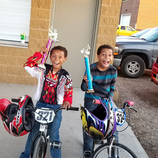 Bmxhub