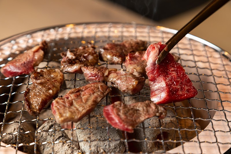 炭火焼肉 北海道ミートヴィレッジ ～にくのむら～