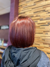 Photo n°14 de le salon d’Alexandra à Lons-le-Saunier (Salon de coiffure)