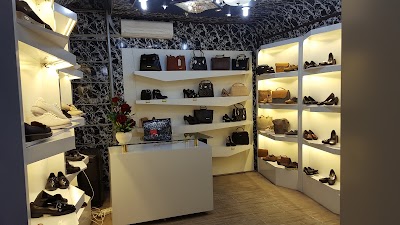 Photos of Bags and Shoes Berry