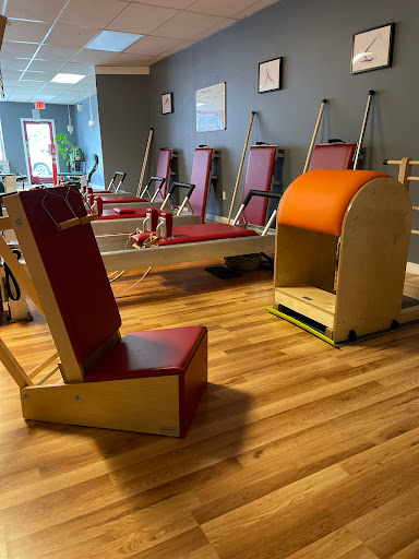 Bee Authentic Pilates - Visual