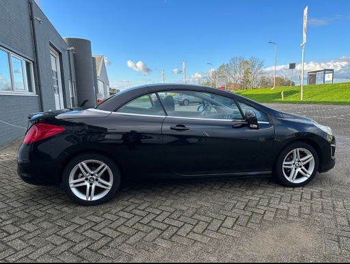 Van Brienenoord Autos - Thumbnail